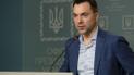 "Легко не будет": Арестович рассказал об успехах и поражениях оккупантов на севере и юге Украины