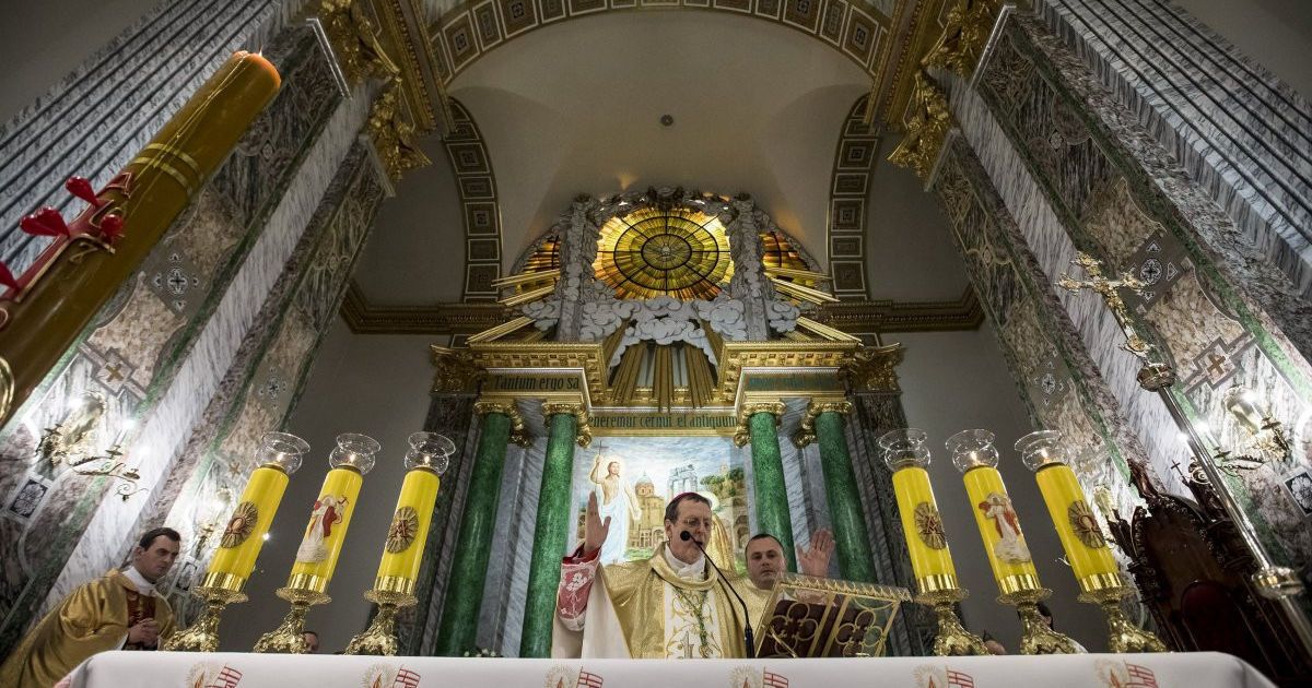 Петро Порошенко на Великодніх службах_11 / © Сайт президента України