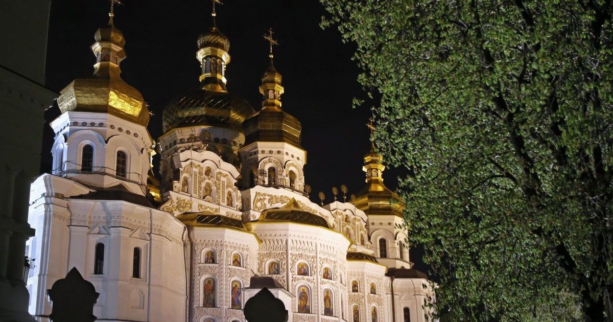 Зустріч Благодатного вогню з Єрусалима у Києво-Печерській Лаврі УПЦ Московського патріархату / © УНІАН