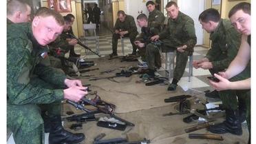 Снайперы РФ, которые орудуют  в рядах боевиков / © InformNapalm