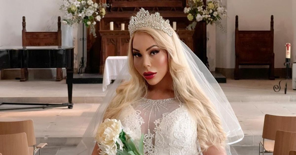 Дик есектің ішінде дірілдеп жатыр