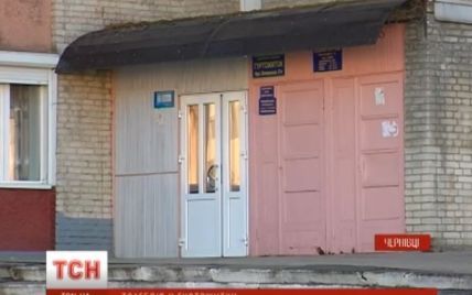 У Чернівцях студент загинув, намагаючись залізти до кімнати пожежним рукавом