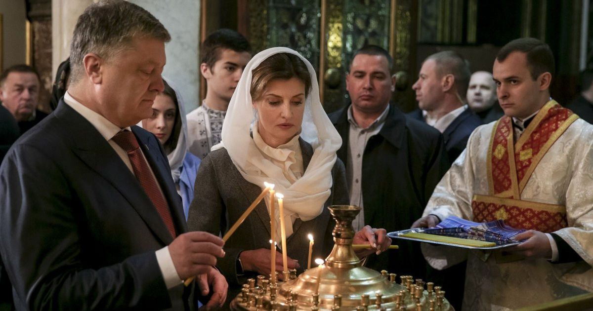 Президентське подружжя Порошенків на служіннях в Києві / © Сайт президента України