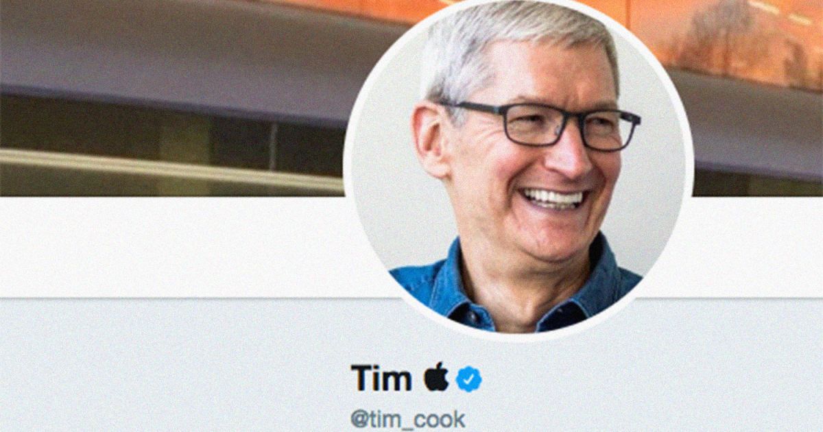 Тім Кук переназвався у Twitter після "ляпу" Трампа на його адресу