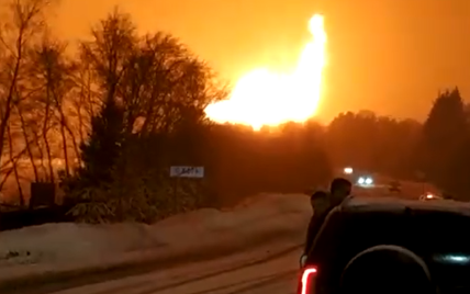 У Ярославській області РФ на газопроводі пролунав вибух: спалахнула масштабна пожежа