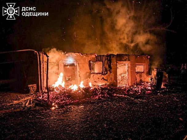 Три будинки рознесло до руїн: РФ масовано вдарила по одній з областей на півдні (фото)