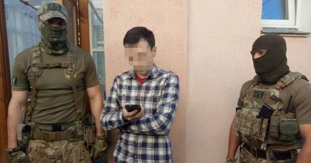 На Житомирщині викрили журналіста-блогера, який писав антиукраїнські статті на замовлення Кремля