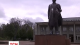В Украине продают памятники Ленину