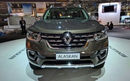 В Ганновере Renault показал серийный пикап Alaskan
