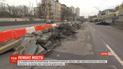 На Шулявском путепроводе уже сняли асфальтобетонное покрытие