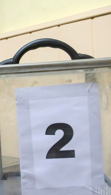За первые три часа голосования на выборах полиция открыла 6 уголовных производств
