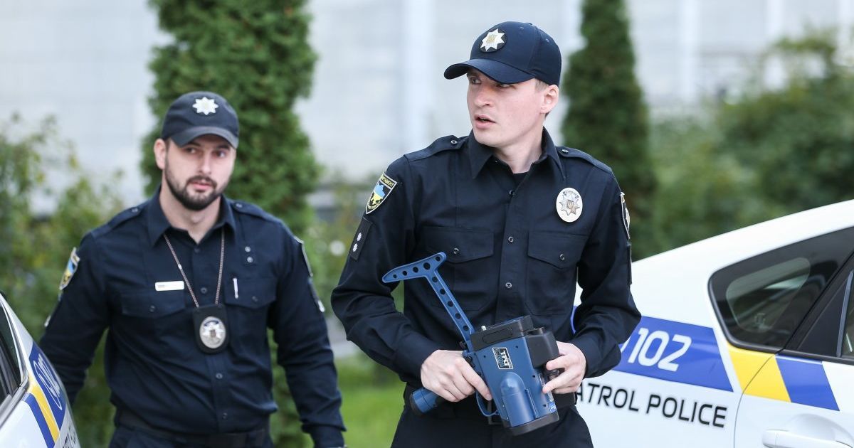Патрульні отримали додаткові "радари" TruCam й розповіли, де вони будуть розташовуватись