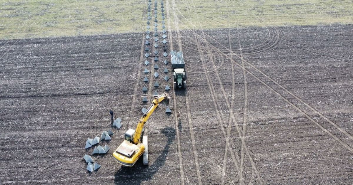 Россия укрепляет границу с Украиной (фото иллюстративная)