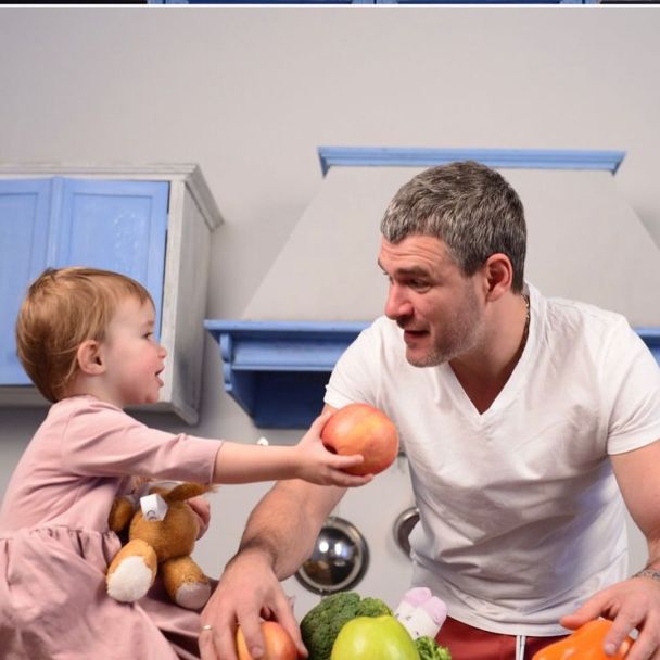 Арсен Мірзоян із донькою / © instagram.com/arsen_mirzoian