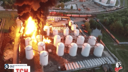 В милиции рассматривают три версии возникновения пожара на нефтебазе
