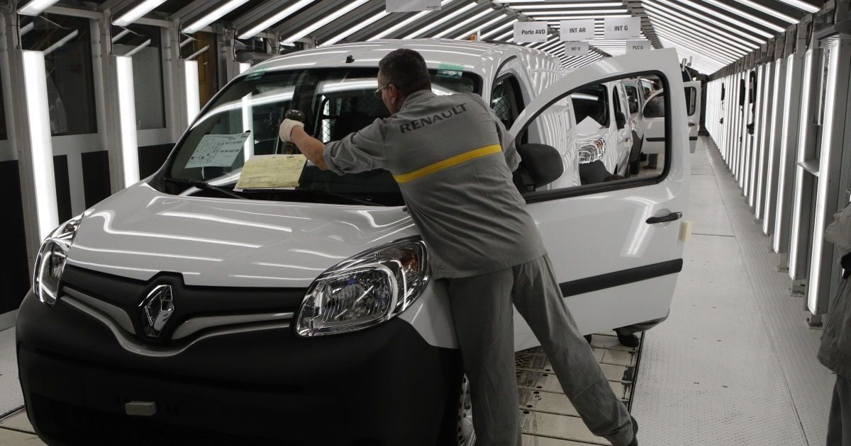 Новий пакет санкцій може спричинити автомобільну кризу на російському ринку