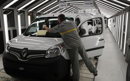 Новый пакет санкций может вызвать автомобильный кризис на российском рынке