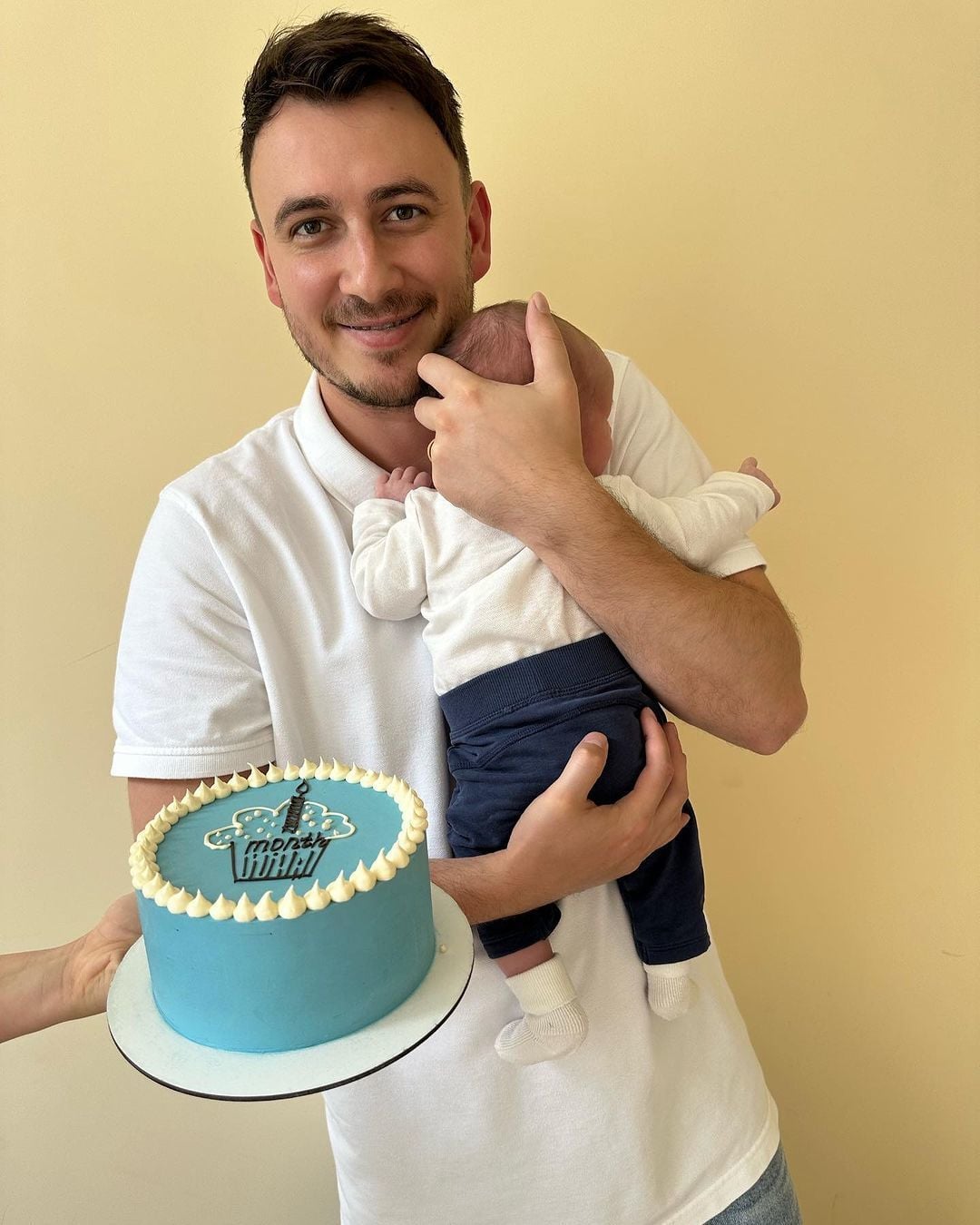 Иван NAVI с сыном / © instagram.com/ivan_naviofficial