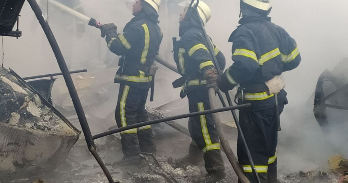 пожежа в епіцентрі у первомайську_6 / © ГСЧС