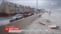 Мощный шторм в Великобритании унес по меньшей мере одну человеческую жизнь