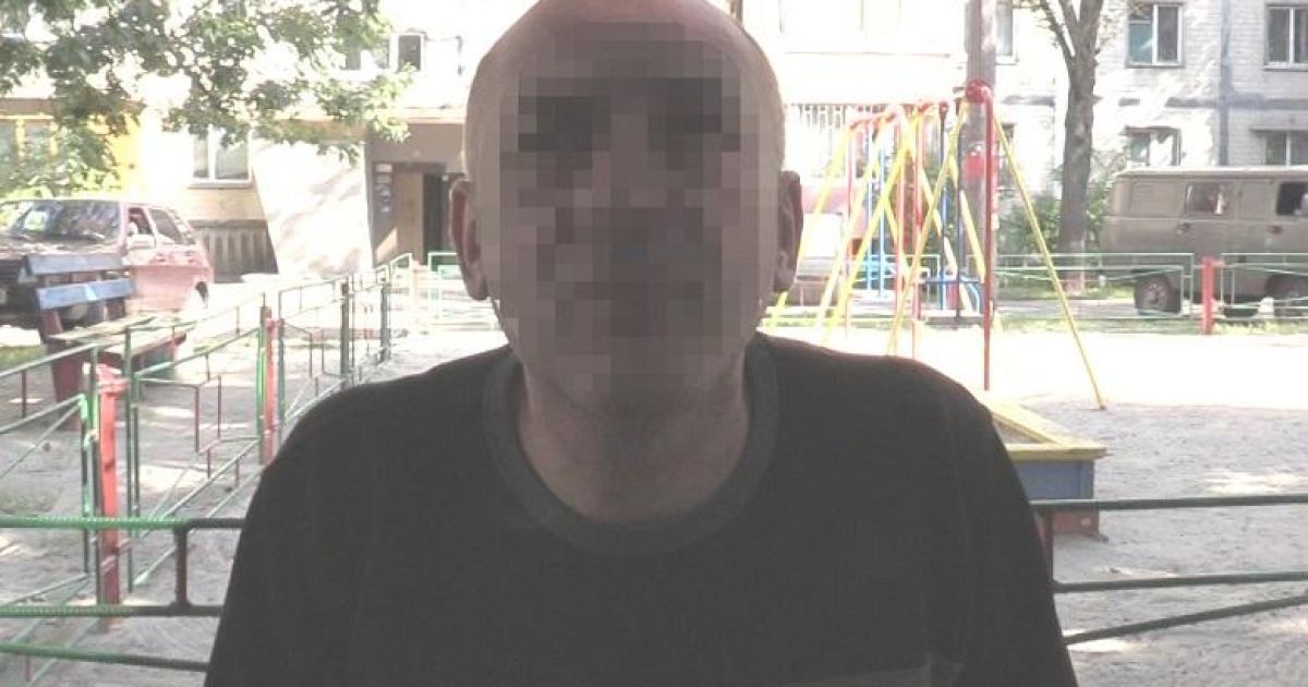 В Киеве мужчина забил жену лопатой и лег спать