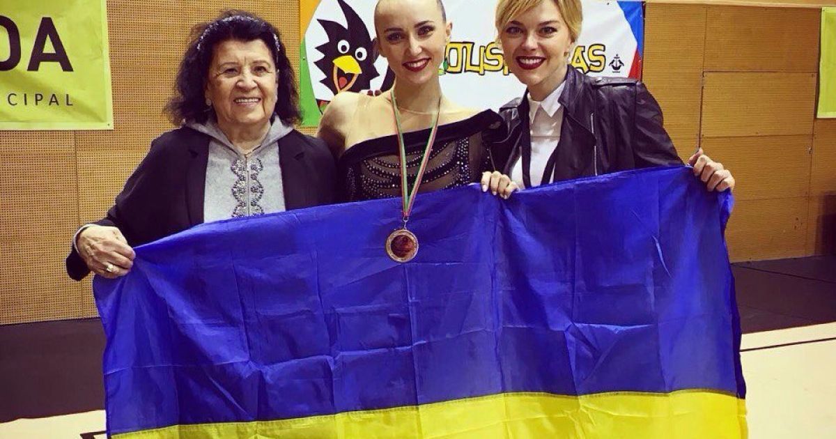 Ризатдинова с командой