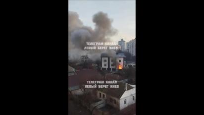 В Киеве вспыхнул пожар в доме 