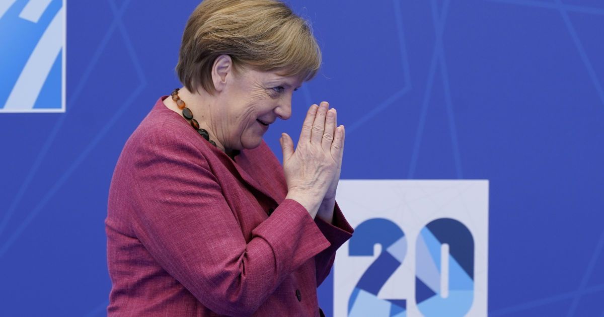 НАТО і Росія вважаються противниками: Меркель оголосила про кроки, які стримають Москву