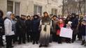 Нас тоже кто-то бомбит. Гневные москвичи записали видеообращение к Путину