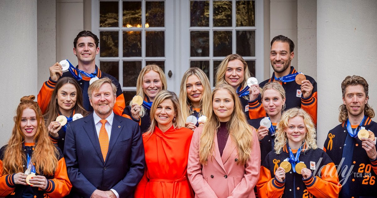 Королева Максима, король Віллем-Александр та принцеса Амалія зустрілися з олімпійцями