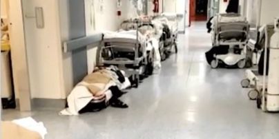 Разрушается система здравоохранения в Италии: пациенты лежат в коридорах на аппаратах ИВЛ (фото)