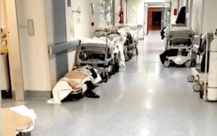 Разрушается система здравоохранения в Италии: пациенты лежат в коридорах на аппаратах ИВЛ (фото)