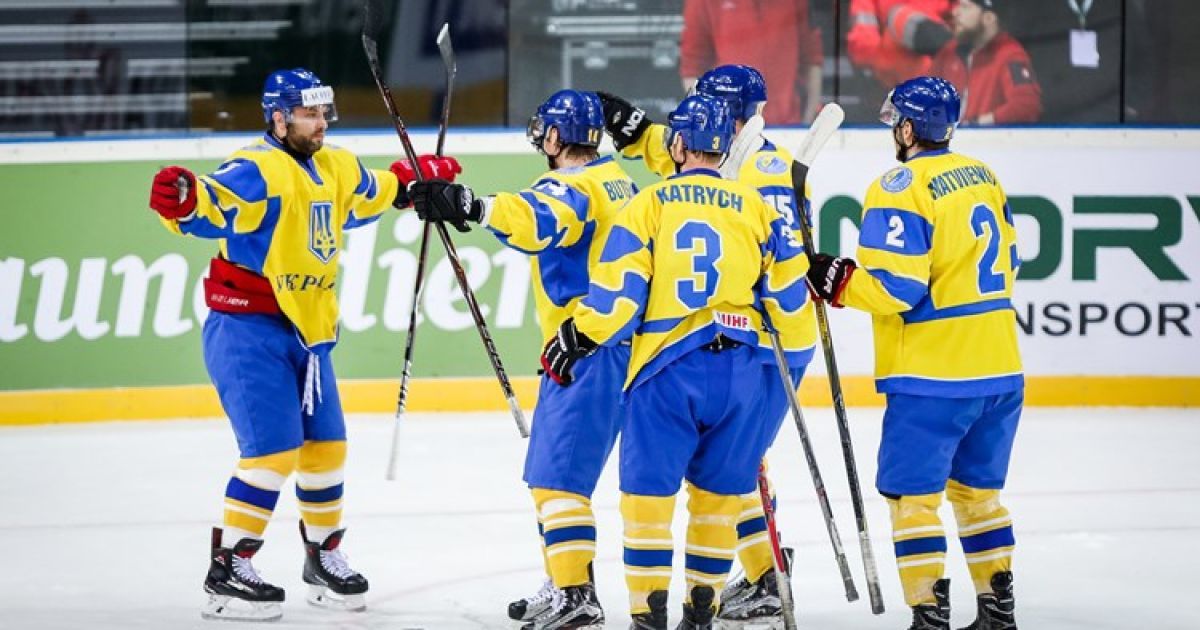 Сборная Украины по хоккею с уверенной победы стартовала на чемпионате мира