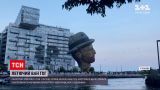 Новости мира: в Торонто запустили огромный воздушный шар в виде головы Винсента ван Гога