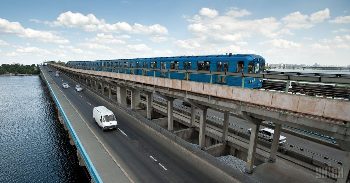 На Пасху метро Киева будет работать дольше