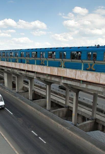 Міст в Києві