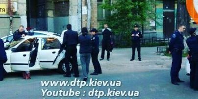 У Києві затримали чоловіка, який за ранок пограбував 12 автомобілів