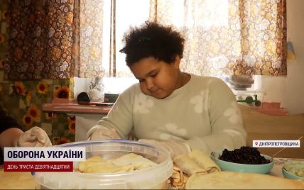 10-річна дівчинка з Дніпропетровщини на рівні із дорослими днями й ночами готує для фронту