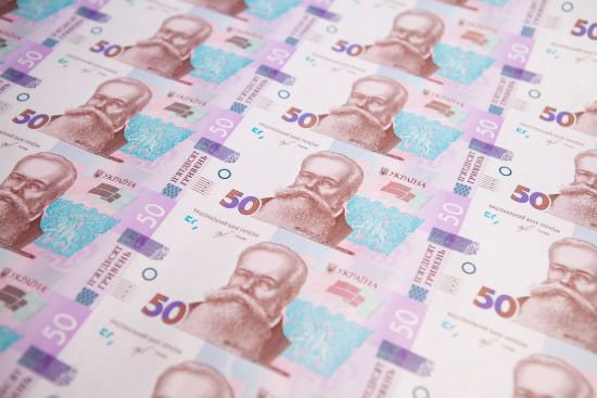 Втратила сім-картку і "набрала" кредитів: як львів'янку нахабно ошукали шахраї