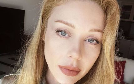 Тина Кароль очаровала фанов солнечными селфи с легким макияжем