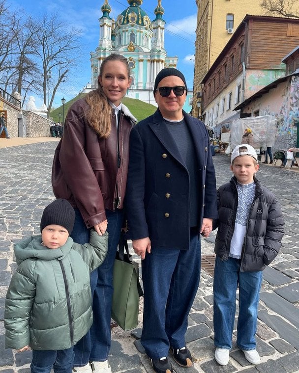 Екатерина Осадчая, Юрий Горбунов и их сыновья / © instagram.com/gorbunovyuriy