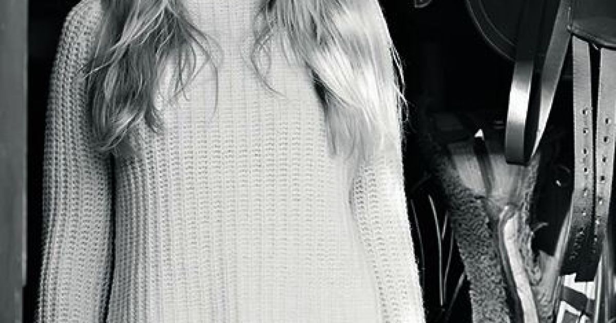 Брежнева снялась в фотосете с дочкой / © ok-magazine.ru