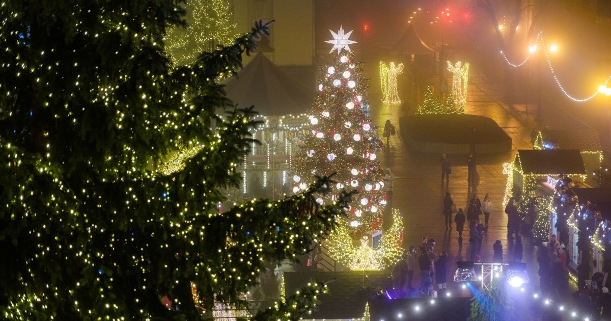 Тепло и преимущественно сухо, снег — только в Карпатах: прогноз погоды в Украине на Новый год — 31 декабря