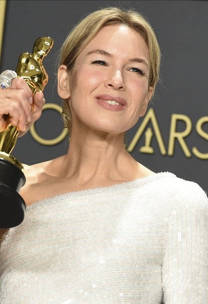 Секс аралы: драма кейіпкерлері порно комикстері