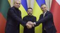 Президенты Литвы, Украины и Польши во время встречи во Львове в январе 2023 года