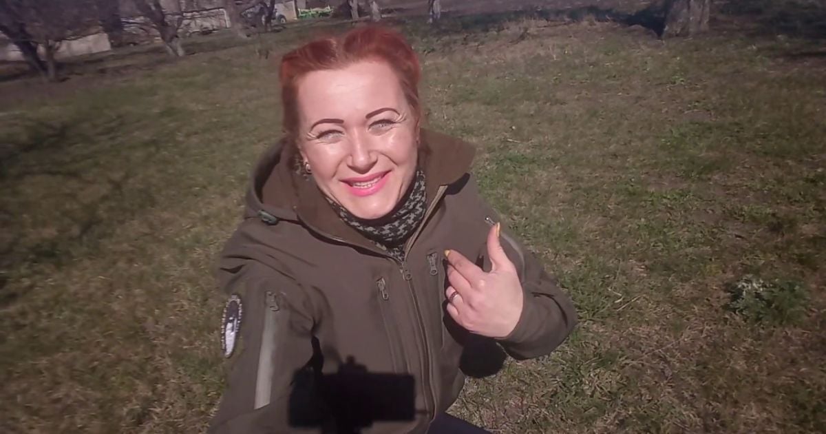 Просто поставила крапку: прославлену вчительку біології, яка читала дітям реп, вижили зі школи
