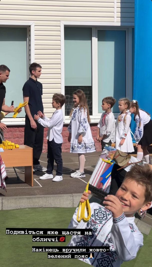 Анна Саливанчук на последнем звонке сына Глеба / © instagram.com/salivanchuk.anna