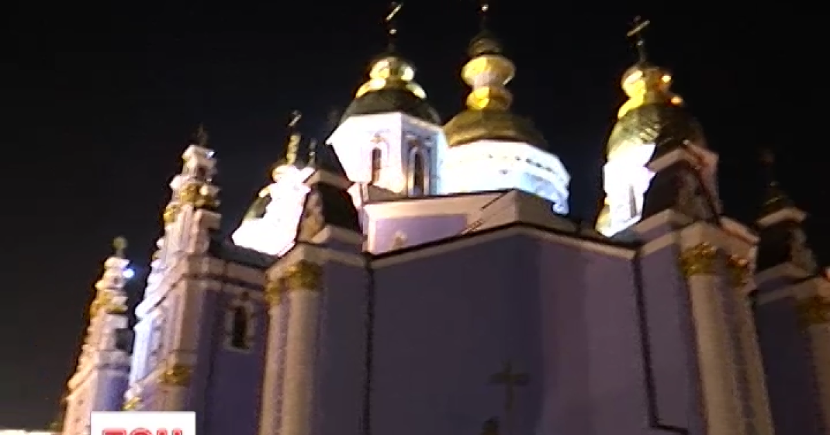 Михайловский монастырь стал духовным центром Майдана
