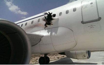 В Сети появилось видео взрыва в самолете A321 в Сомали