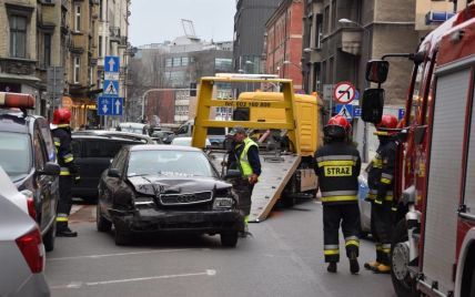 ДТП в Польше: пьяный украинец протаранил восемь припаркованных автомобилей